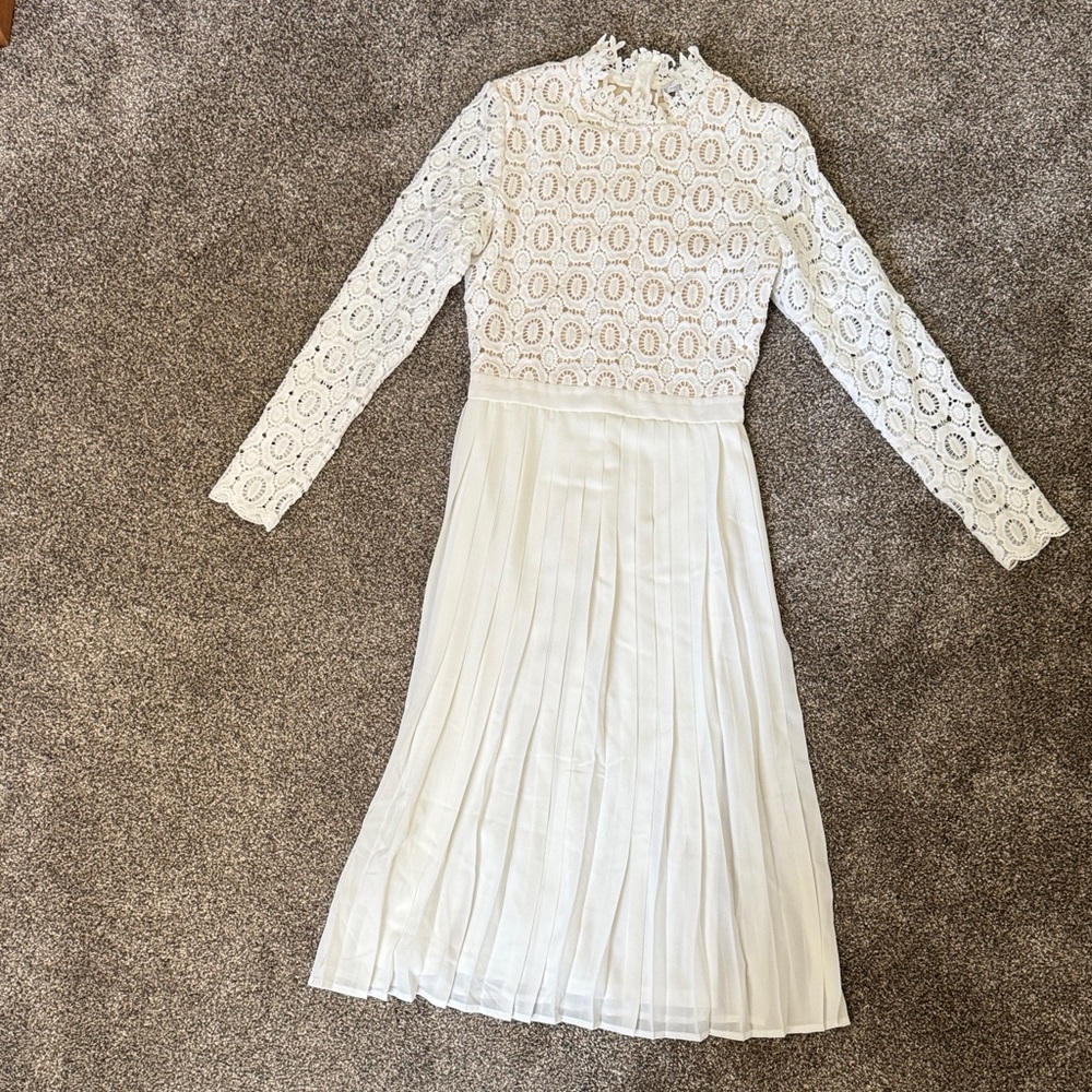 Ivy City Co White Lace Long Sleeve Dress